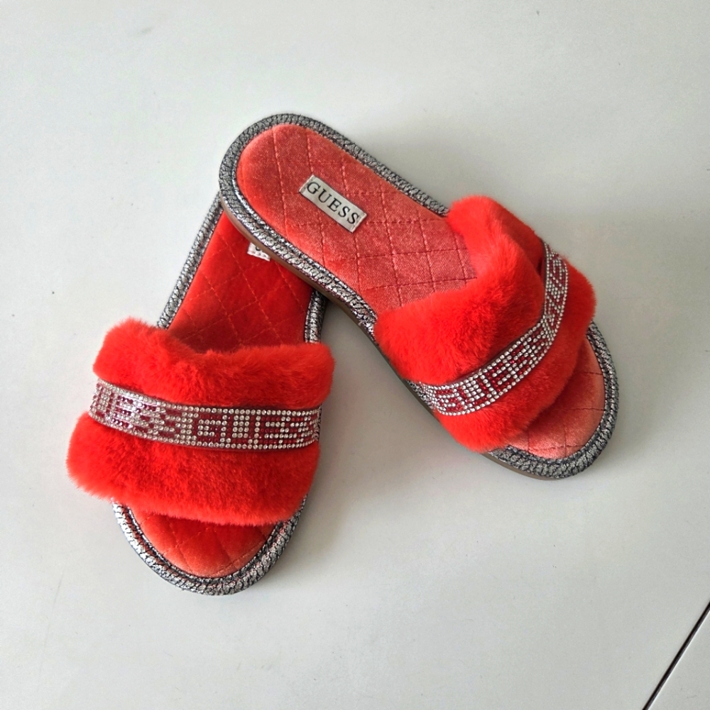 NWOB Guess Slippy Faux Fur Glass Rhinestone Red Silver Cushioned Slippers M‎